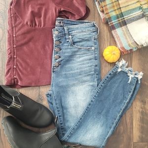 Abercrombie Simone high rise ankle 26s